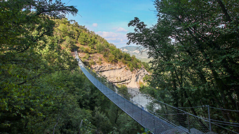 Inaugurazione del ponte tibetano a Cecima
